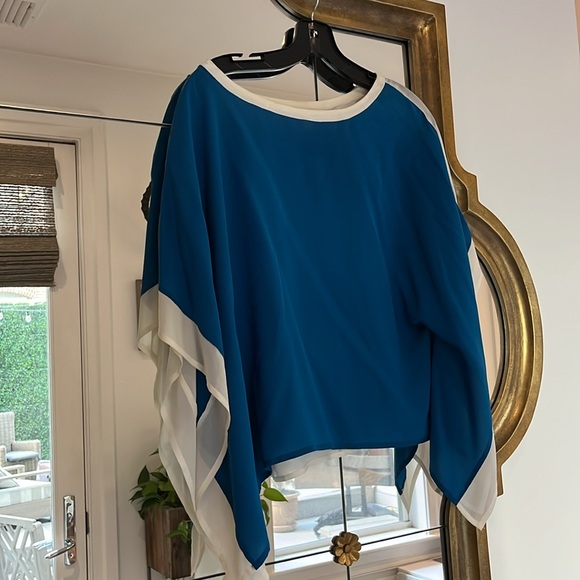 Flowy Bebe blouse - Picture 3 of 11